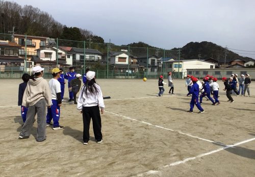 後期課程に負けない白熱戦　前期課程球技大会